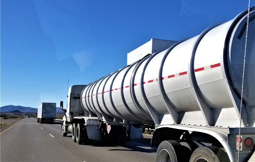 gas-and-oil-tanker-truck-2022-11-08-03-15-35-utc (1)